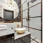 Grano Old Town & Wellness Apartment *